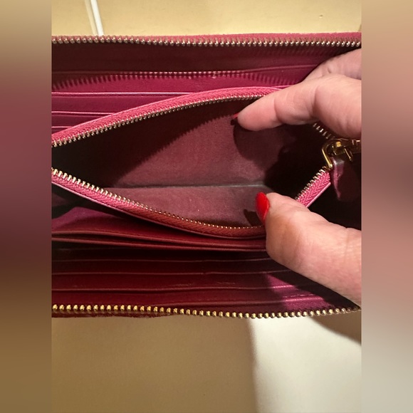 Prada Soft Calf Quilted Raspberry Zippy Wallet - Picture 10 of 16